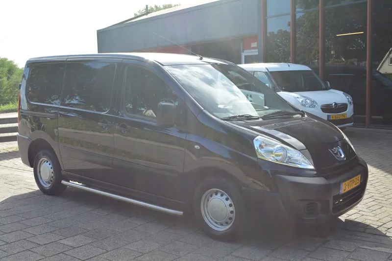 Peugeot Expert (2012)