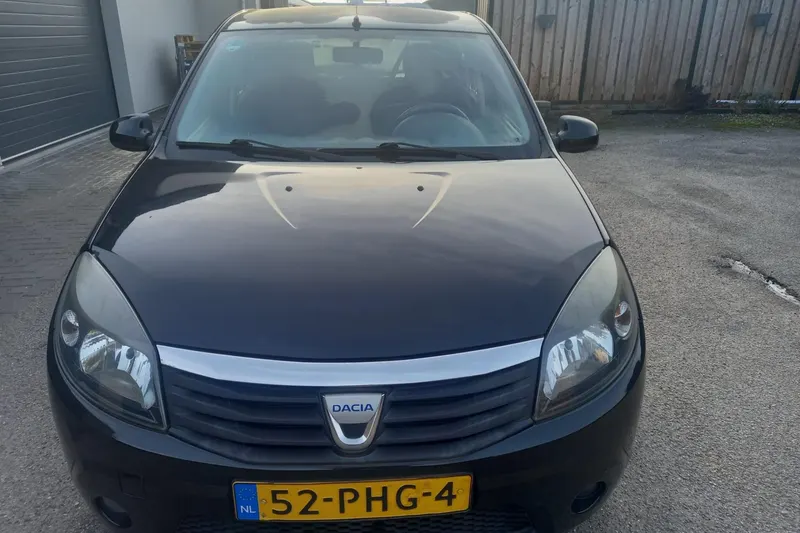 Dacia Sandero (2011)