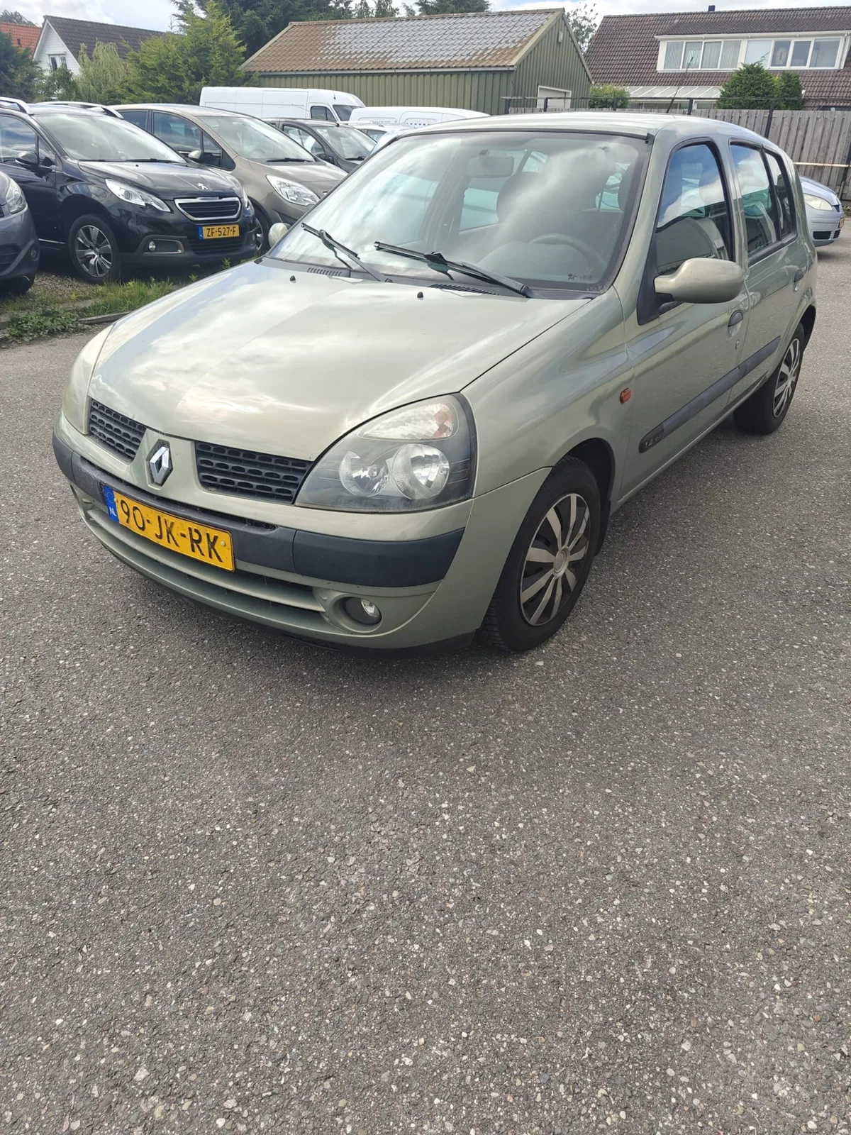 Renault Clio (2002) — foto 1