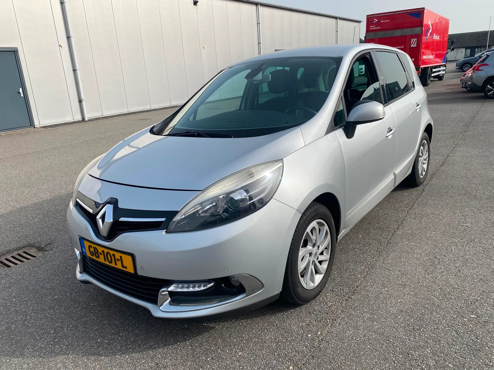 Renault Scénic (2014) — foto 1