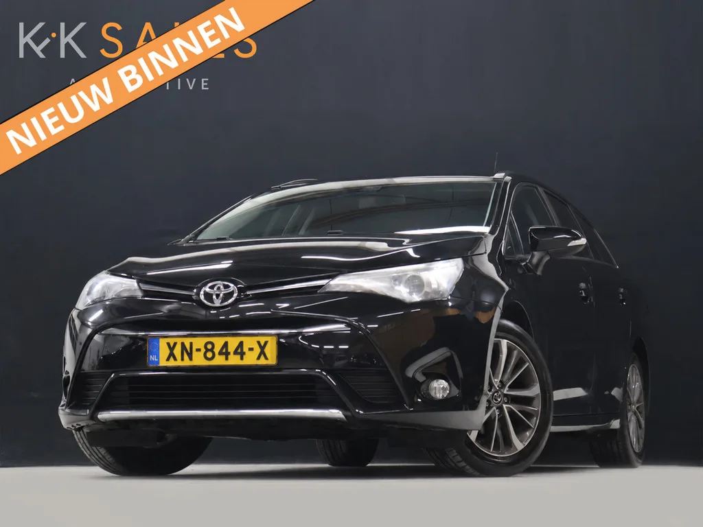 Toyota Avensis (2017) — foto 1