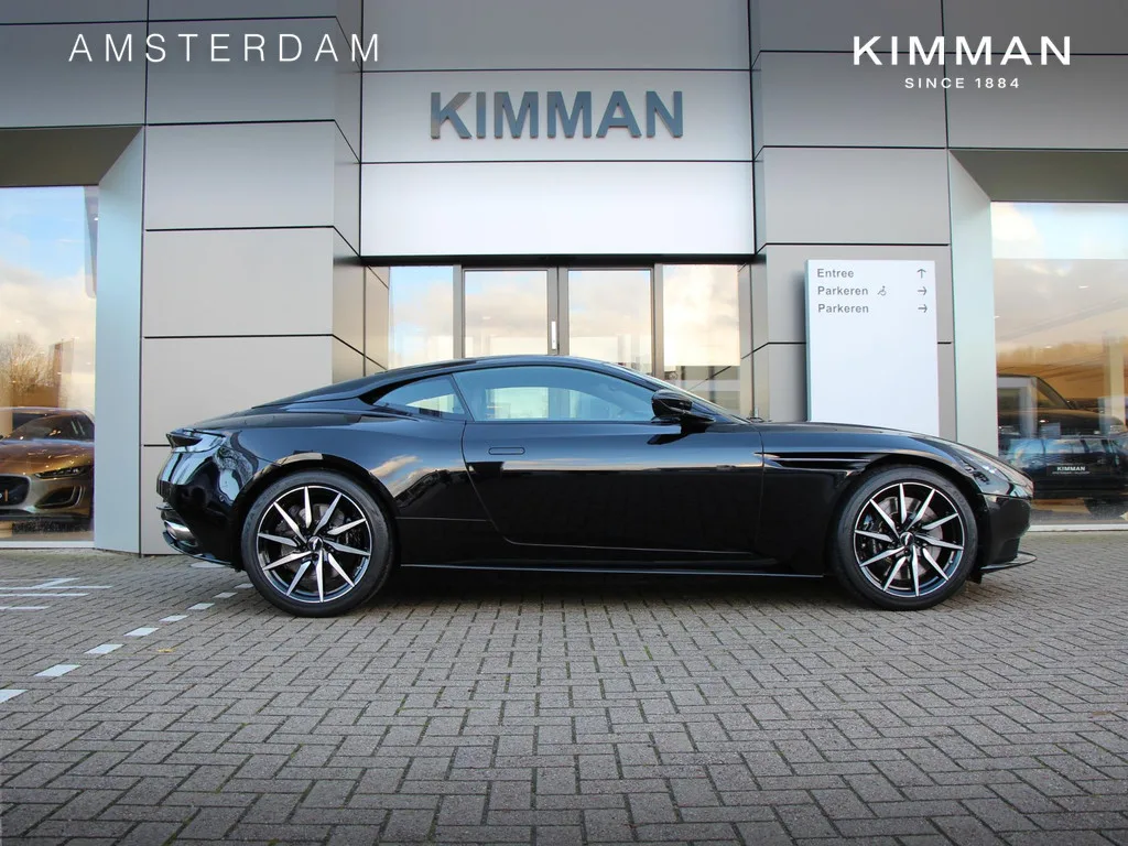 Aston Martin DB11 (2022) — foto 1