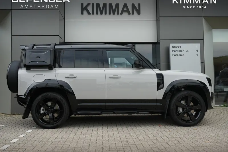 Land Rover Defender (2026)