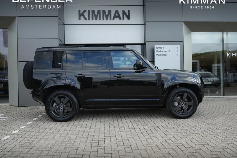 Land Rover Defender (2024)
