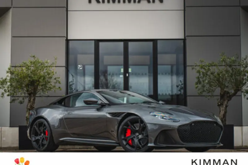 Aston Martin DBS (2021)