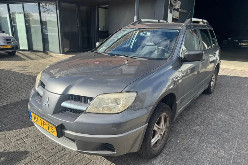 Mitsubishi Outlander (2006)