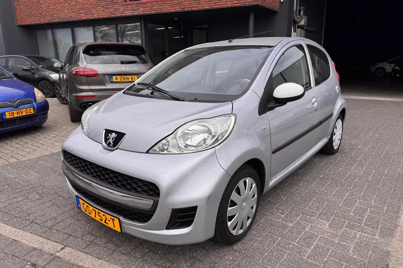 Peugeot 107 (2012)