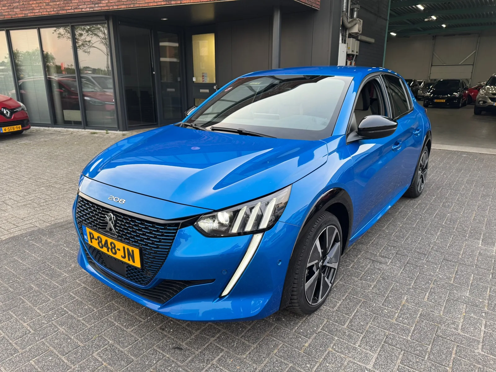 Peugeot e-208 (2020) — foto 1
