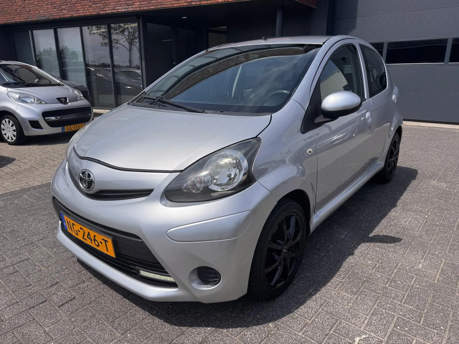Toyota Aygo (2012) — foto 1