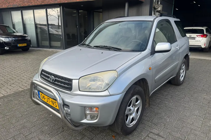 Toyota RAV4 (2002)