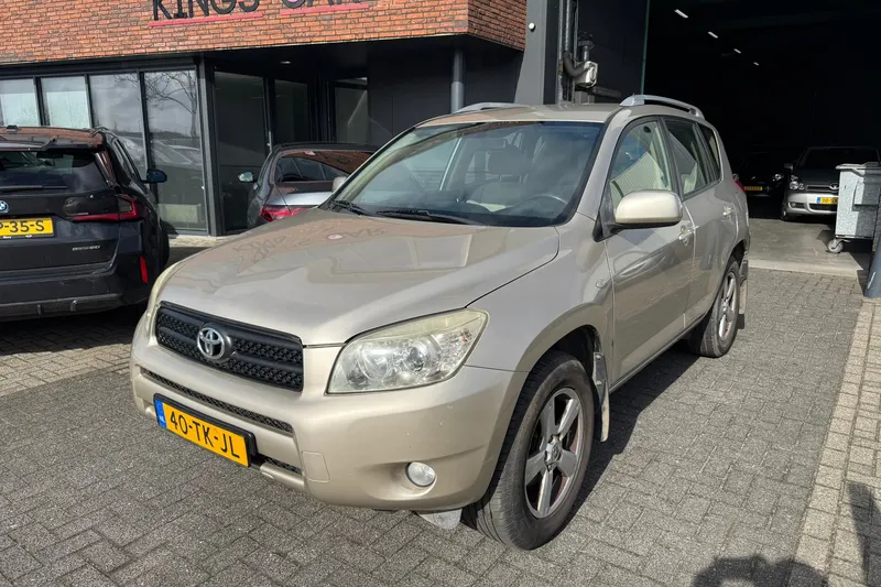 Toyota RAV4 (2006)