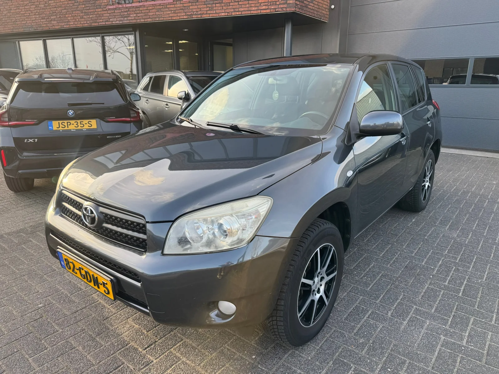 Toyota RAV4 (2006) — foto 1