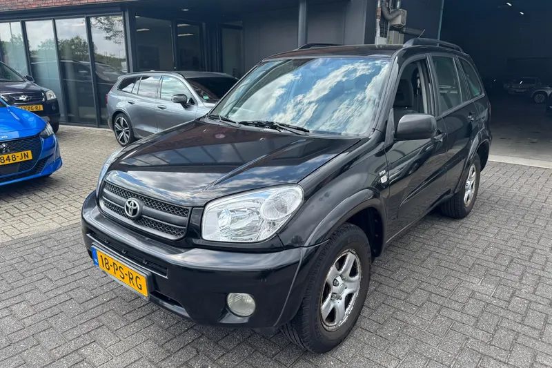 Toyota RAV4 (2004)
