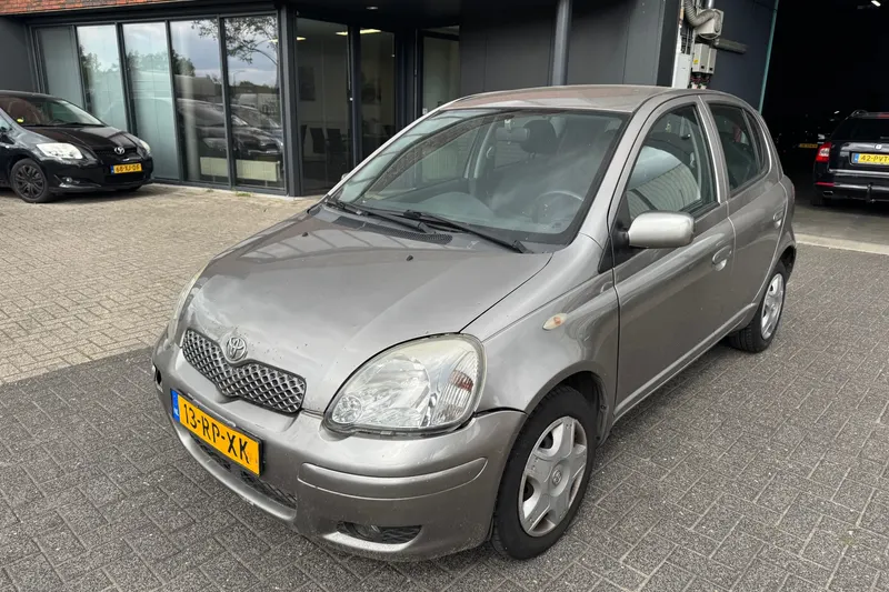 Toyota Yaris (2005)
