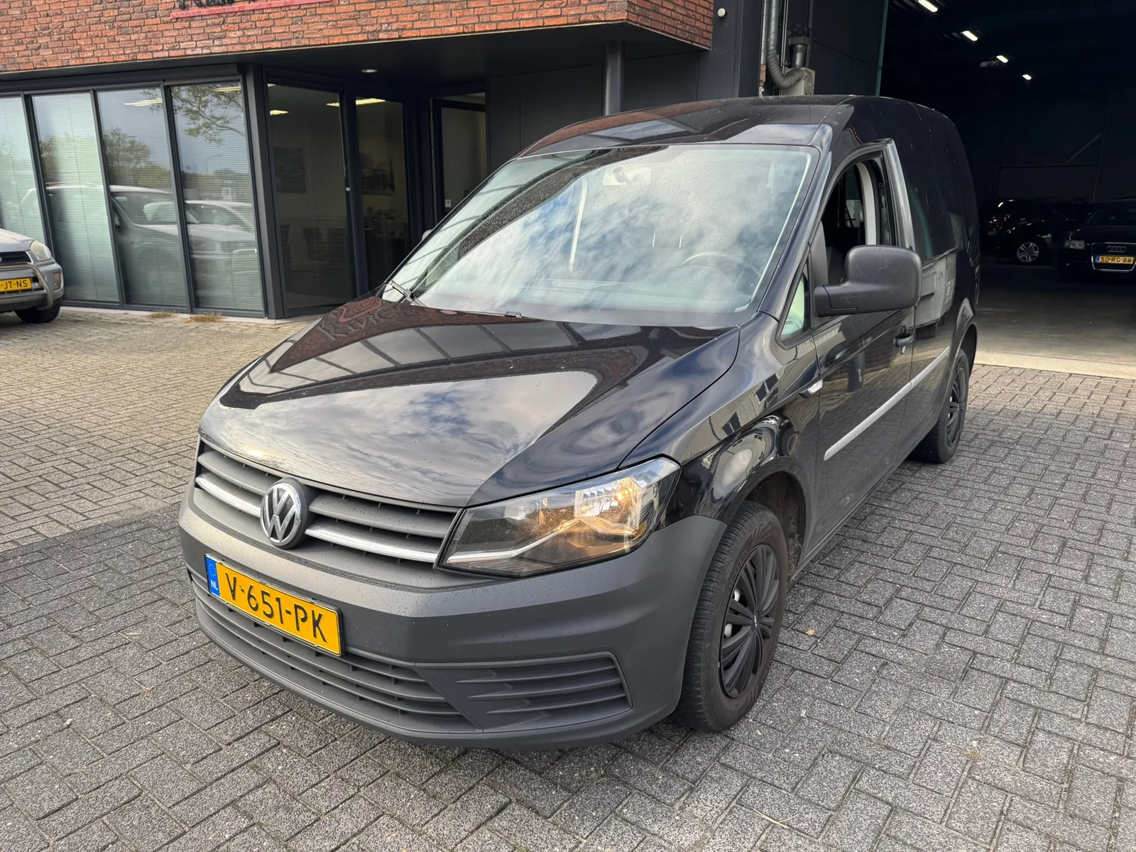 Volkswagen Caddy (2018) — foto 1