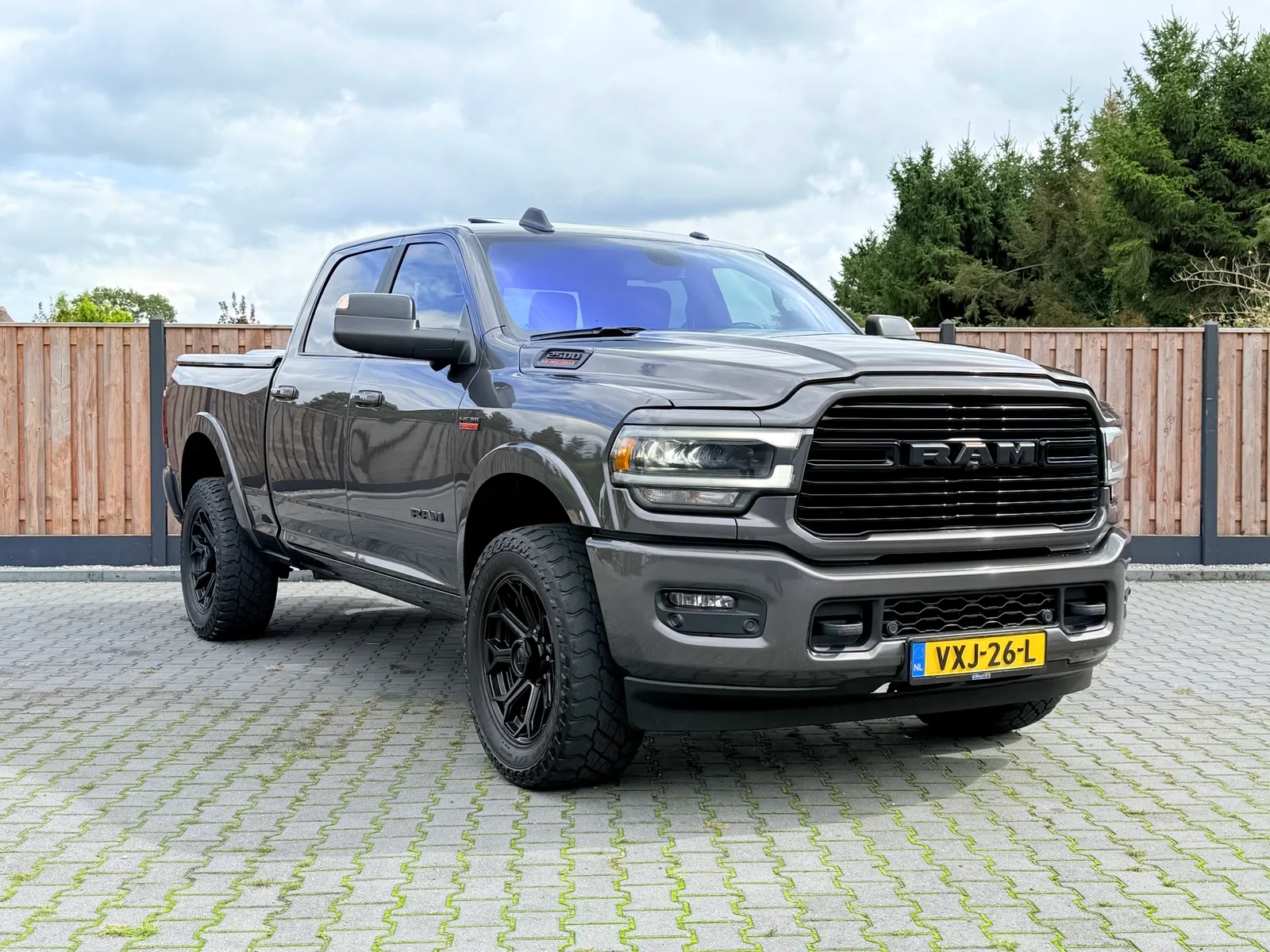 Dodge RAM (2020) — foto 1