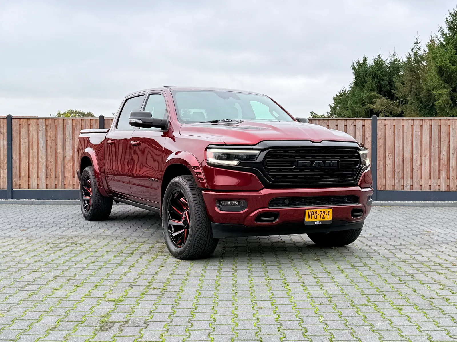 Dodge RAM (0) — foto 1