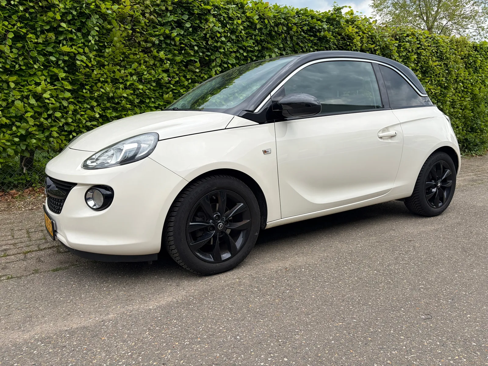 Opel Adam (2016) — foto 1
