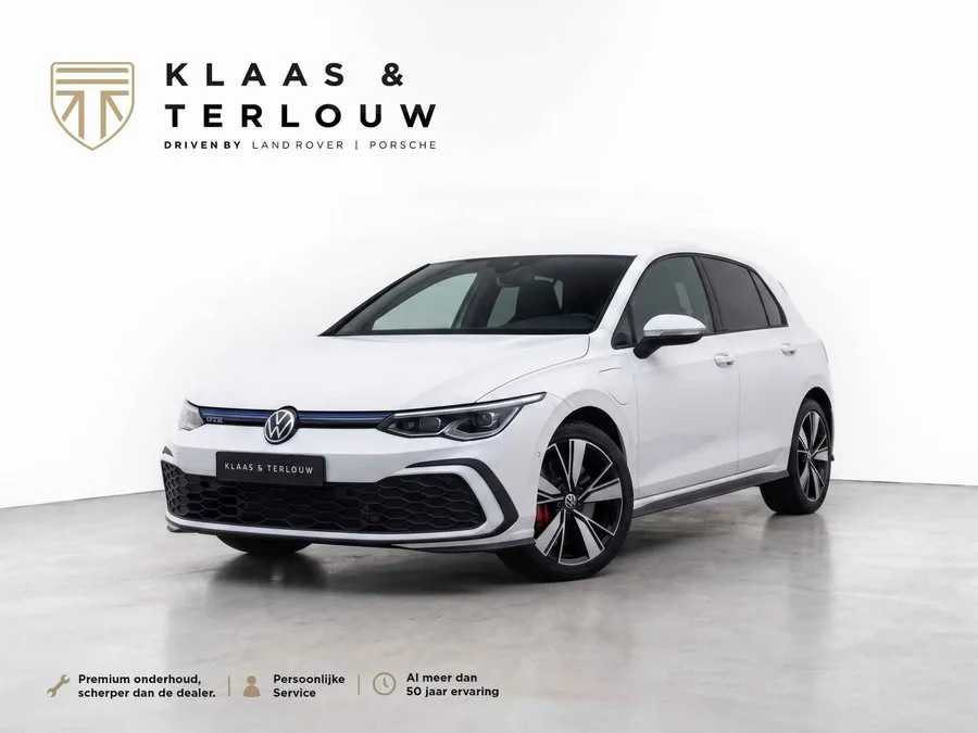 Volkswagen Golf (2021) — foto 1