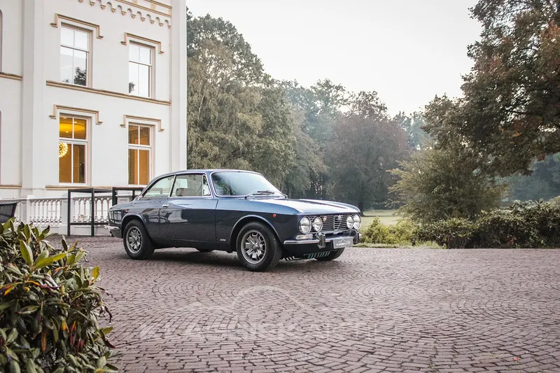 Alfa Romeo GTV (1973)