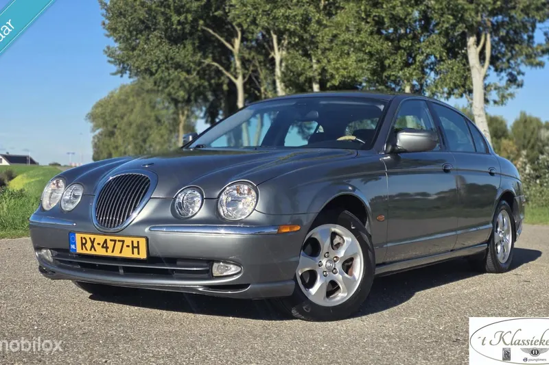 Jaguar S-Type (2002)