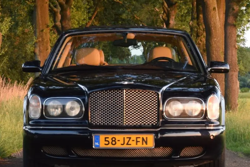 Bentley Arnage (2002)