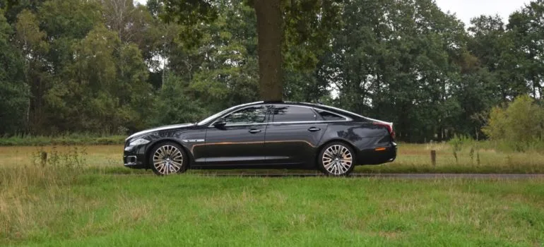 Jaguar XJ (2013) — foto 1
