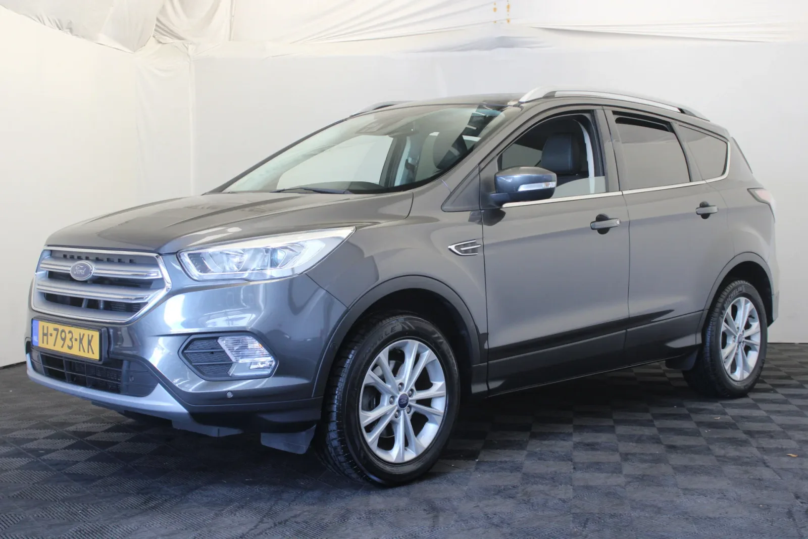 Ford Kuga (2018) — foto 1