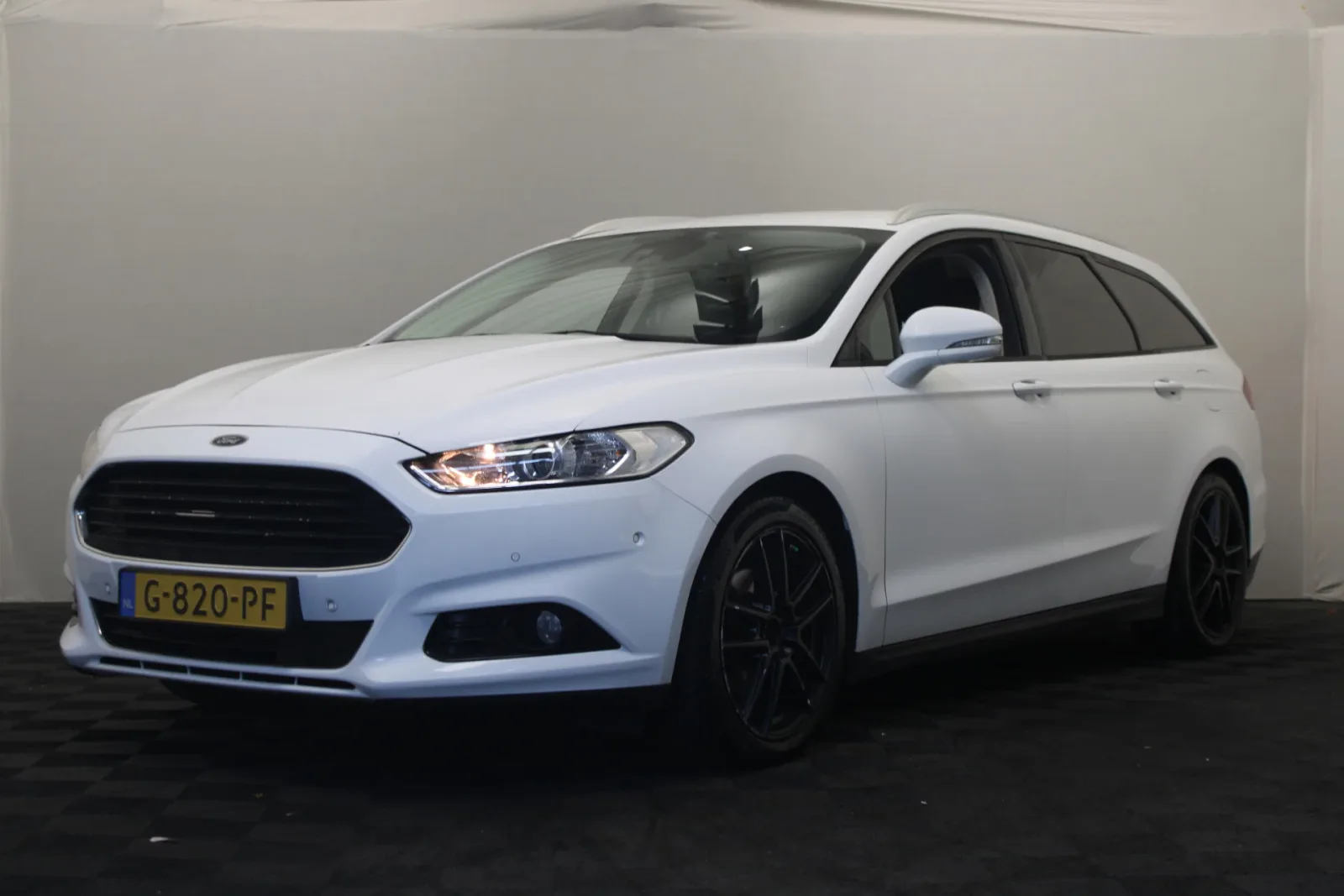 Ford Mondeo (2014) — foto 1