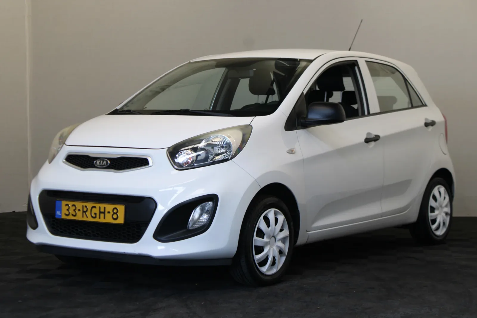 Kia Picanto (2011) — foto 1
