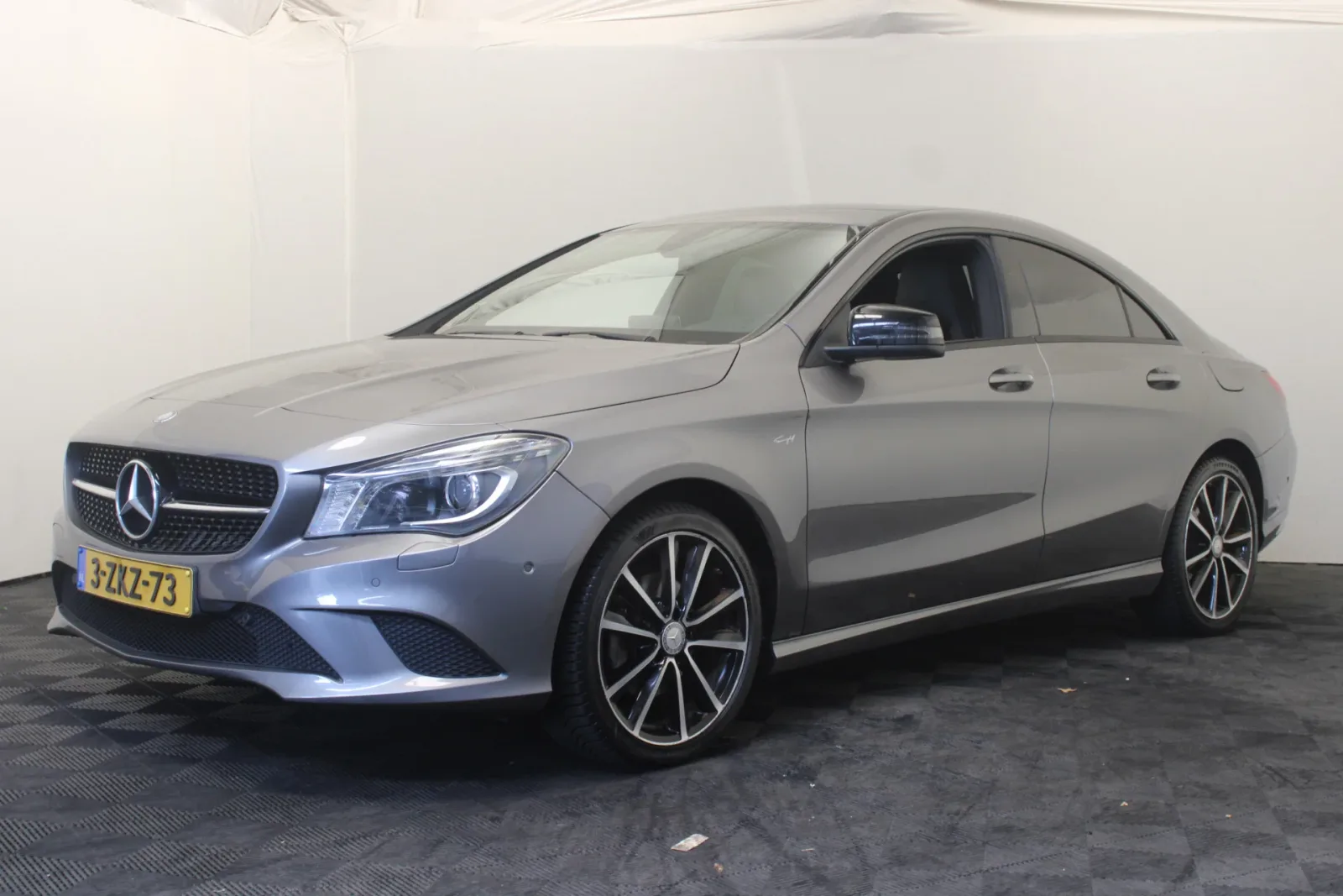 Mercedes-Benz CLA-Klasse (2015) — foto 1