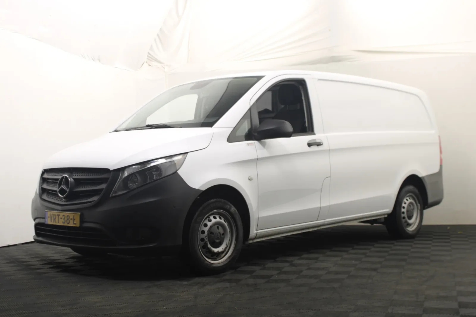 Mercedes-Benz Vito (2014) — foto 1