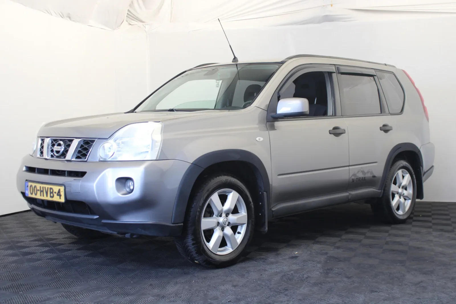 Nissan X-Trail (2007) — foto 1