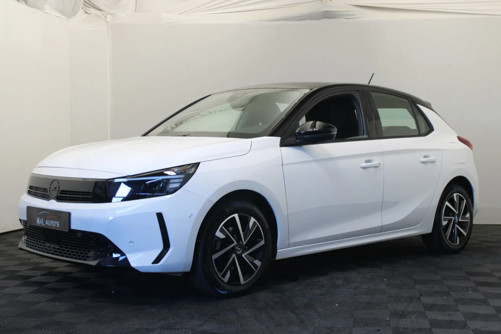 Opel Corsa (2023) — foto 1
