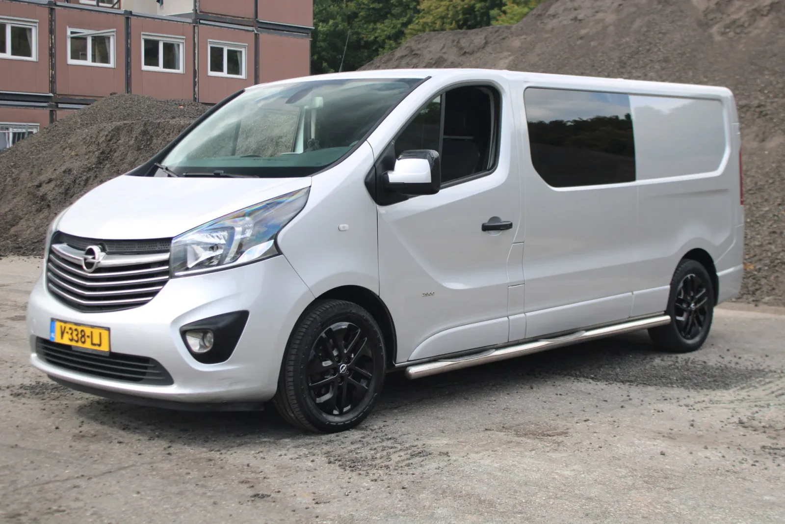 Opel Vivaro (2016) — foto 1