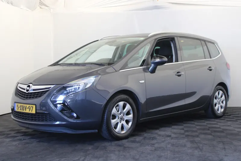 Opel Zafira Tourer (2011)