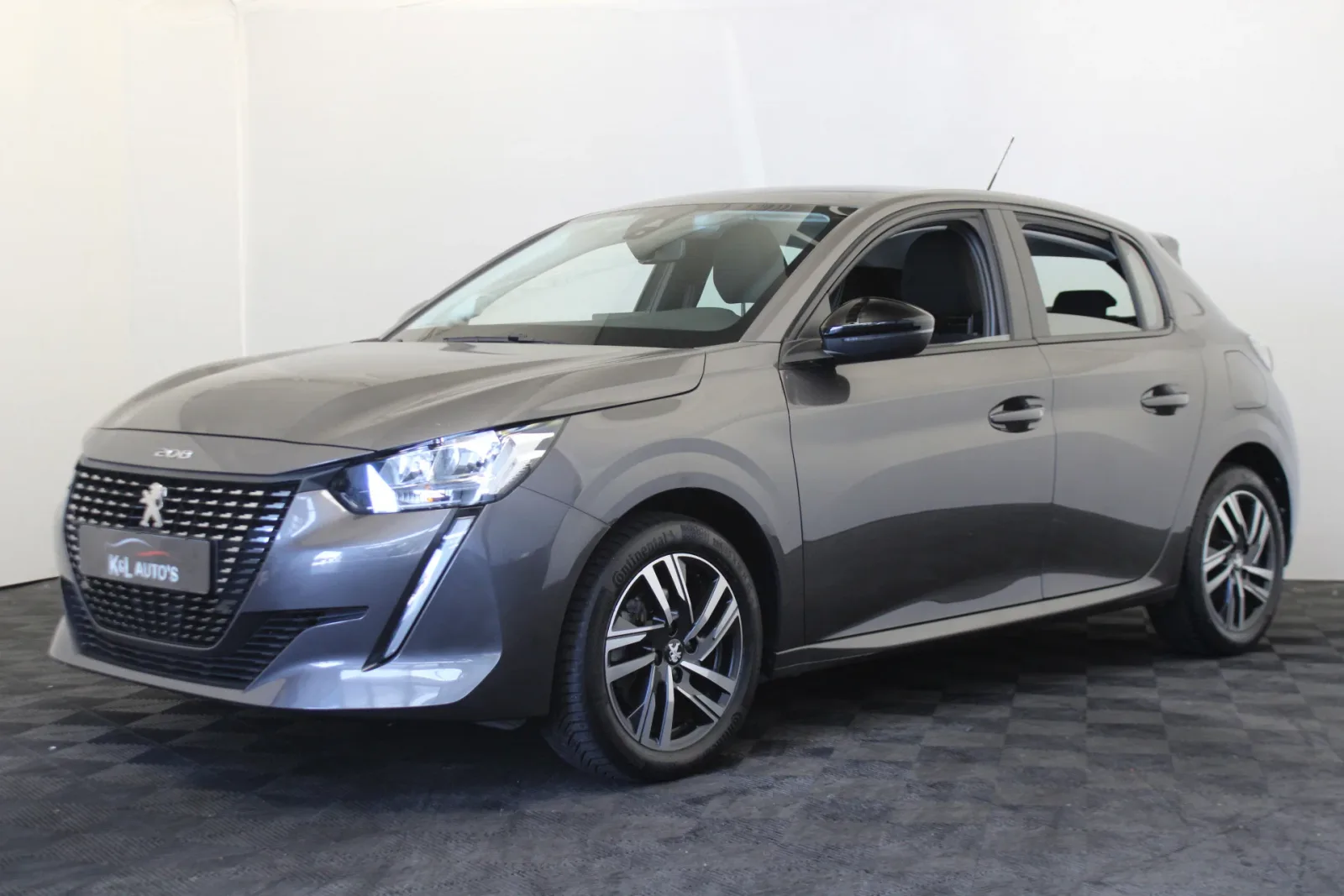 Peugeot 208 (2020) — foto 1
