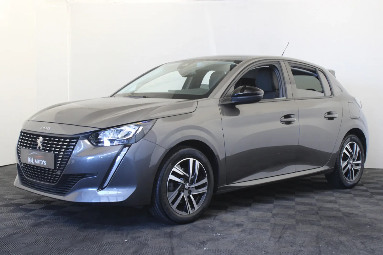Peugeot 208 (2020) — foto 1