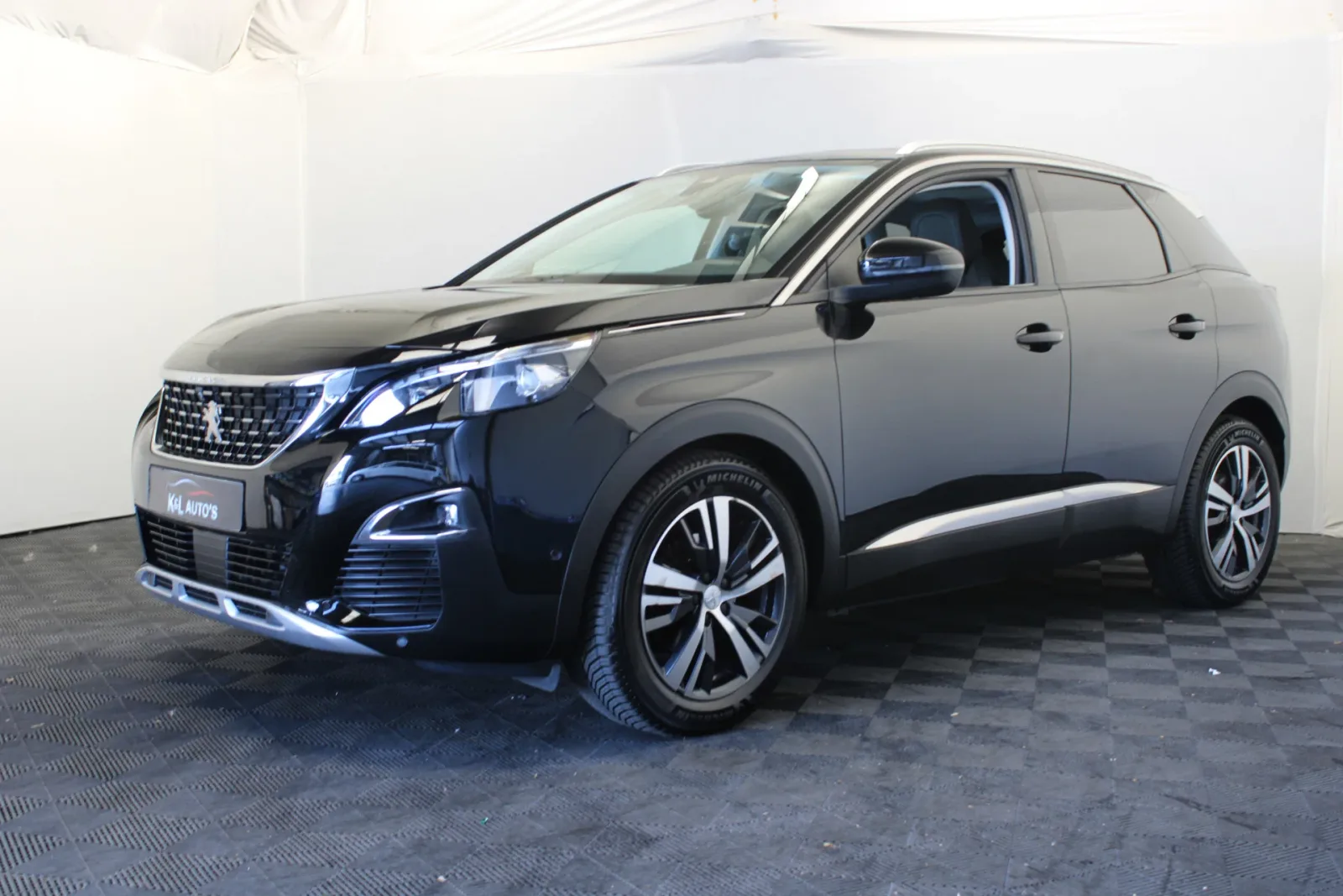 Peugeot 3008 (2018) — foto 1