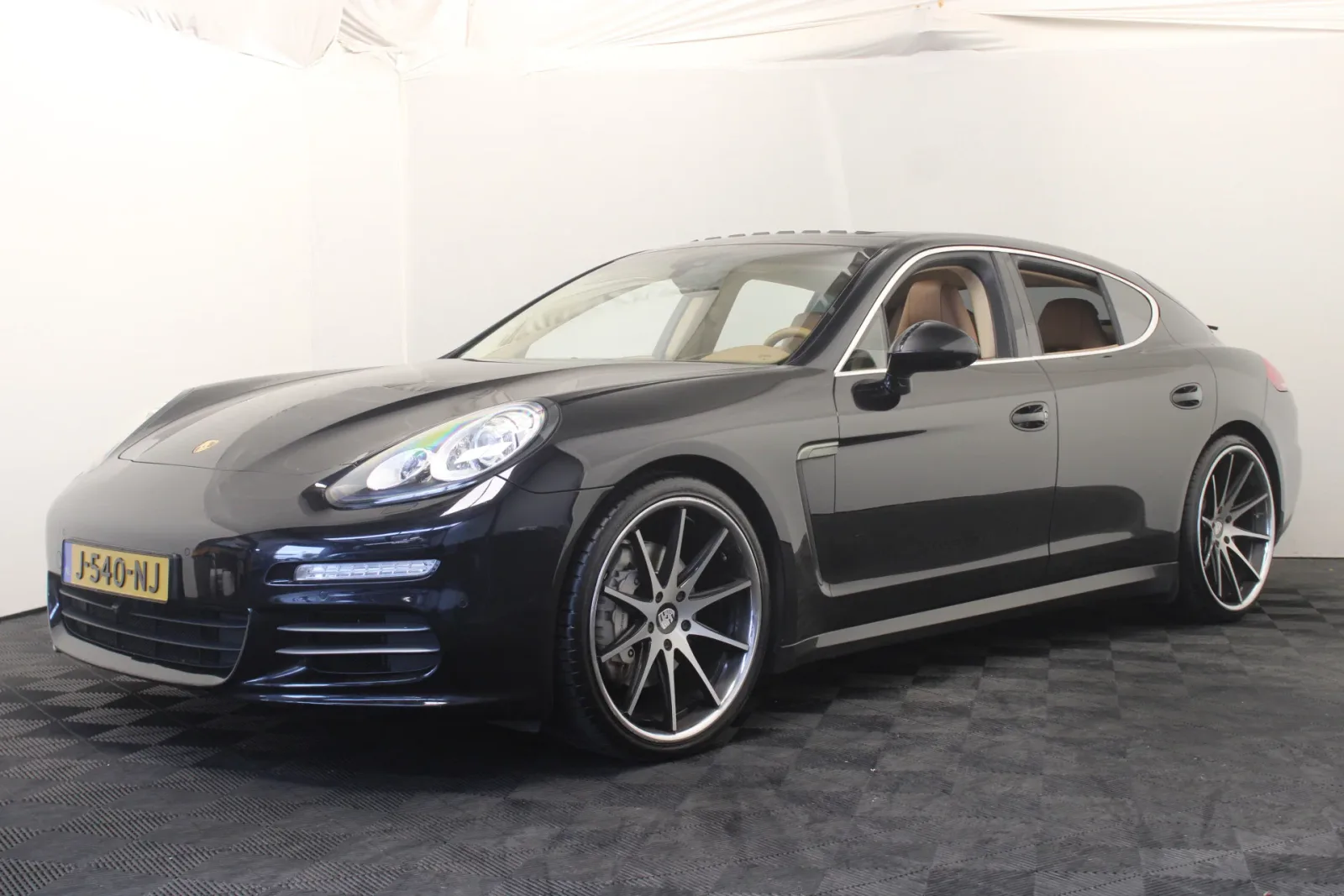 Porsche Panamera (2014) — foto 1