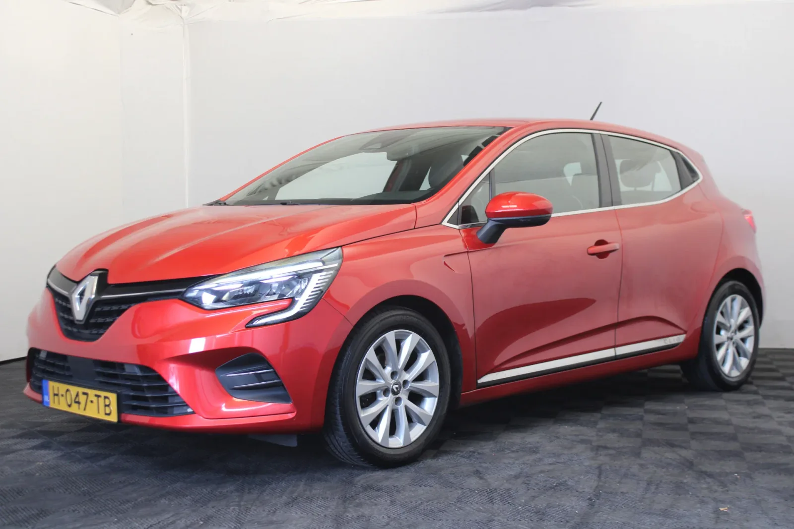 Renault Clio (2020) — foto 1