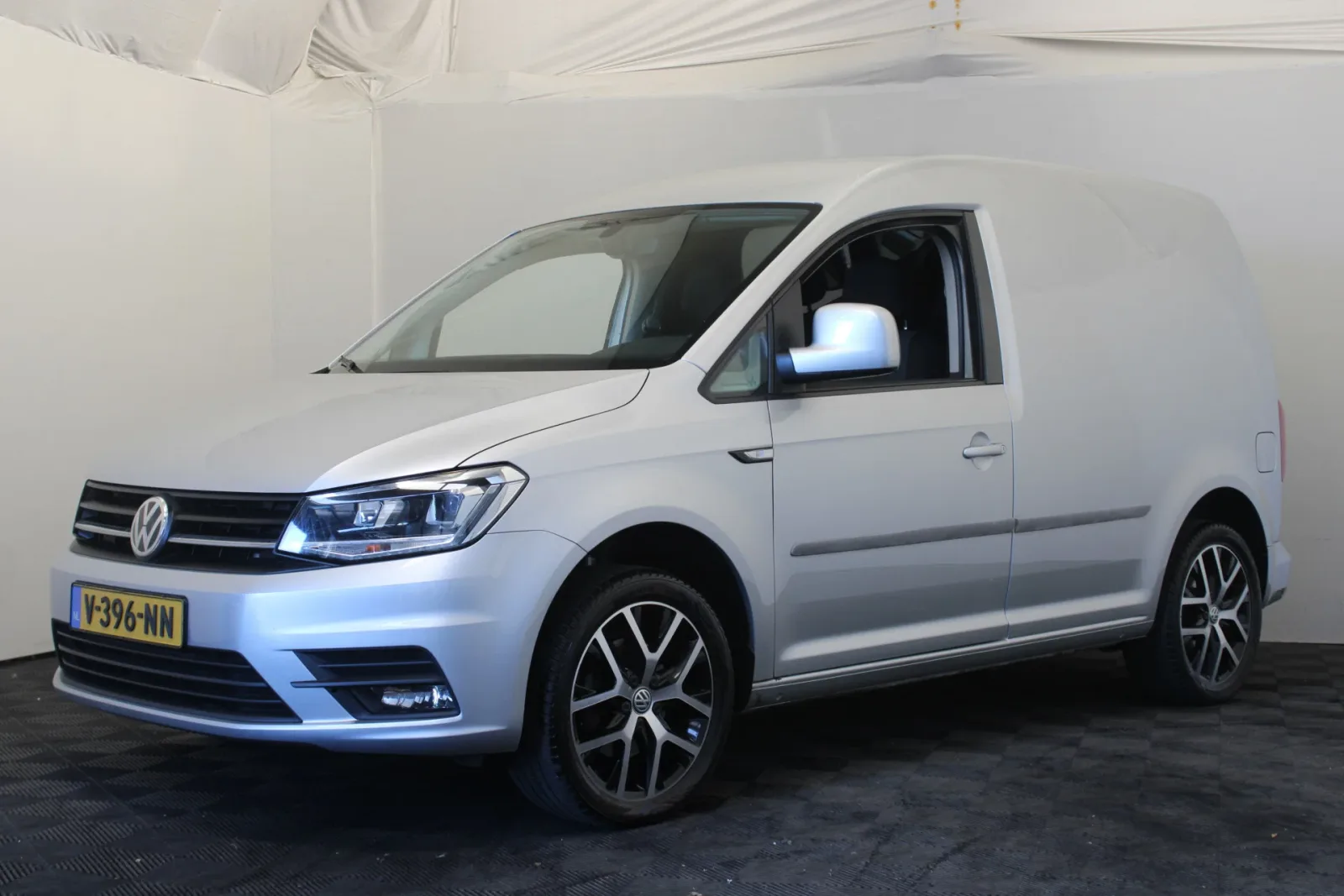 Volkswagen Caddy (2018) — foto 1