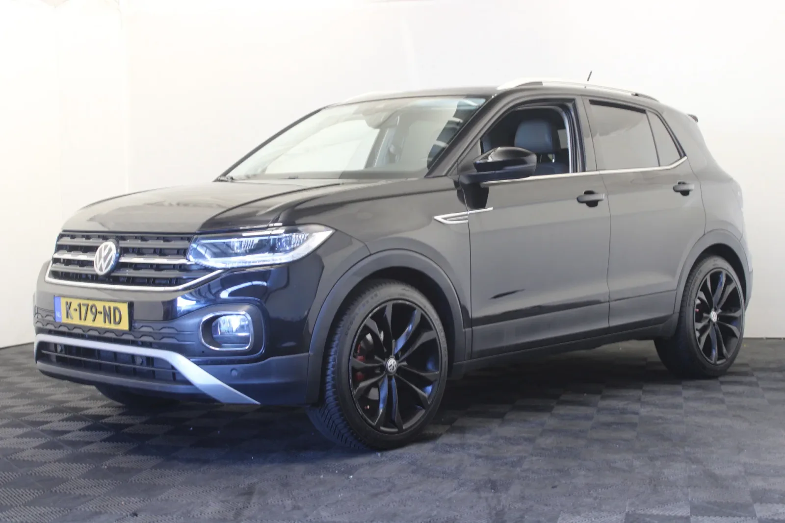 Volkswagen T-Cross (2019) — foto 1
