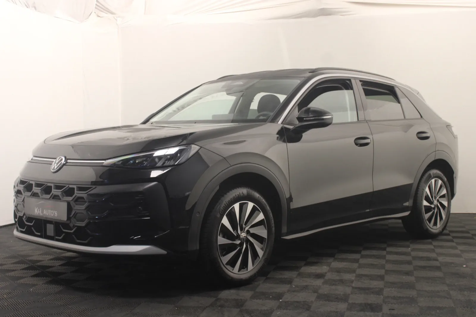 Volkswagen T-Roc (2026) — foto 1