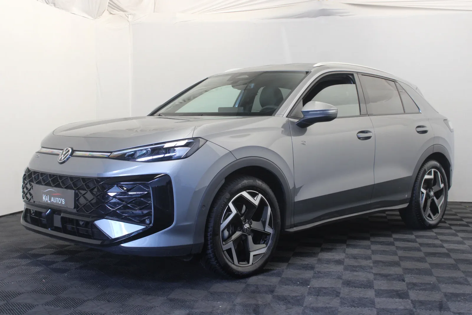 Volkswagen T-Roc (2026) — foto 1