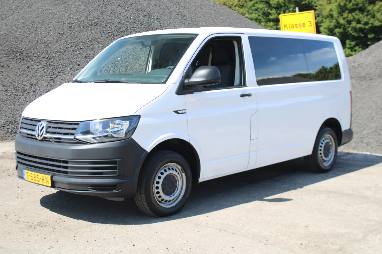 Volkswagen Transporter (2016) — foto 1