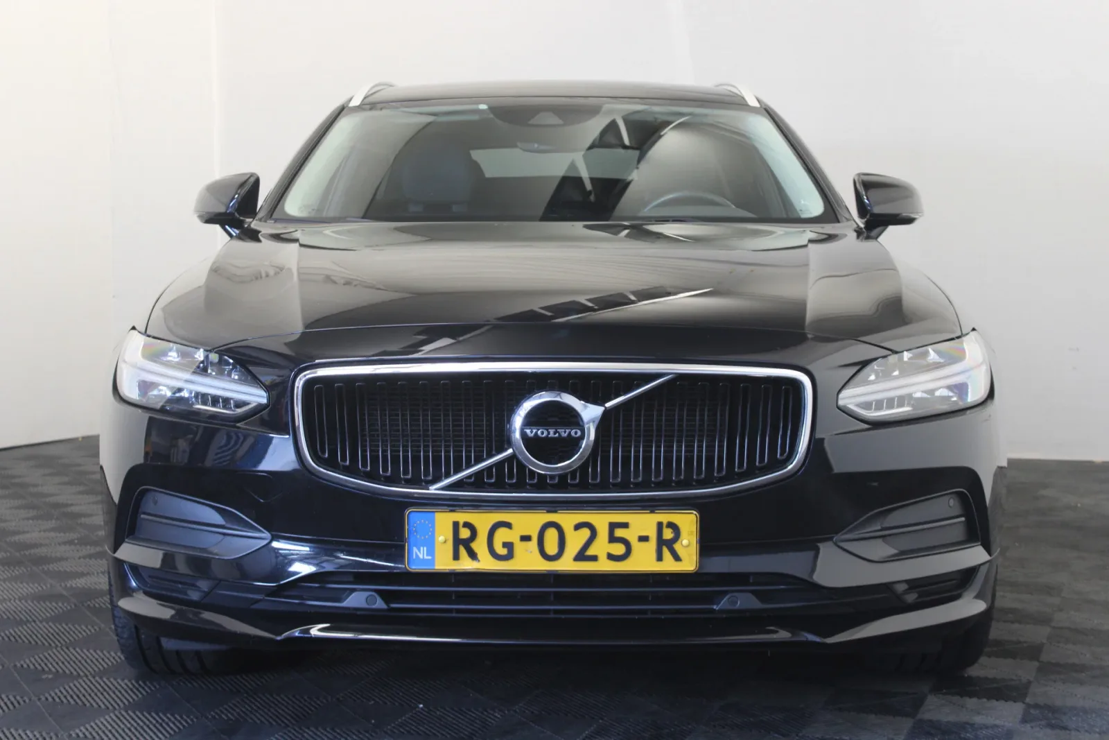 Volvo V90 (2017) — foto 1
