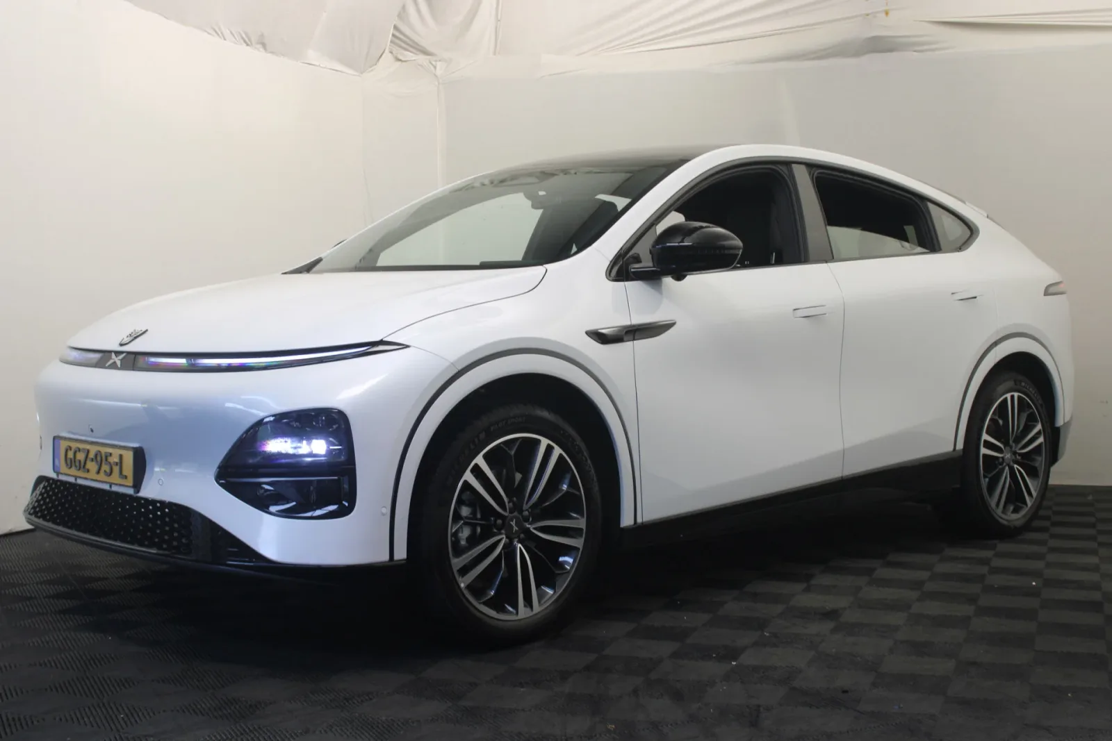XPENG G6 (2024) — foto 1