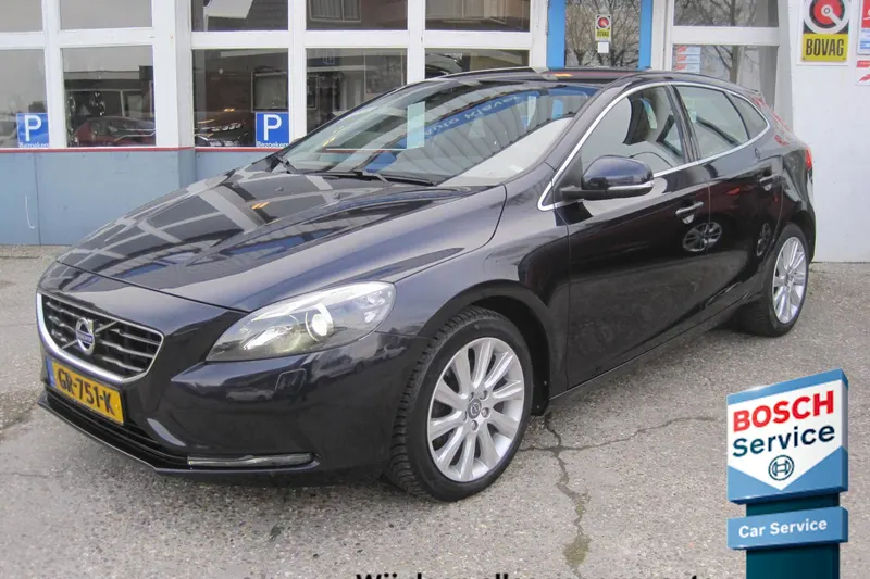 Volvo V40 (2015)