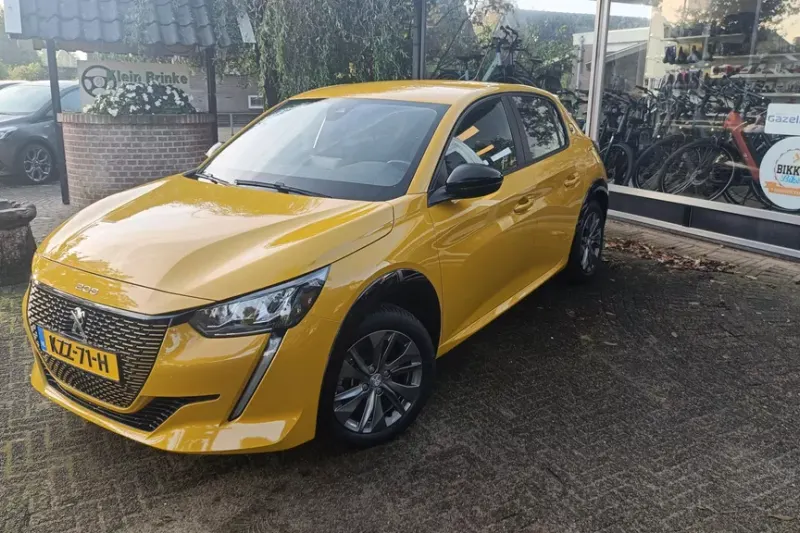 Peugeot e-208 (2022)
